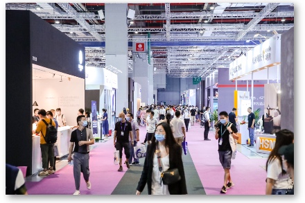 新华社报道上海咖啡文化周，人工智能咖啡圈粉无数！